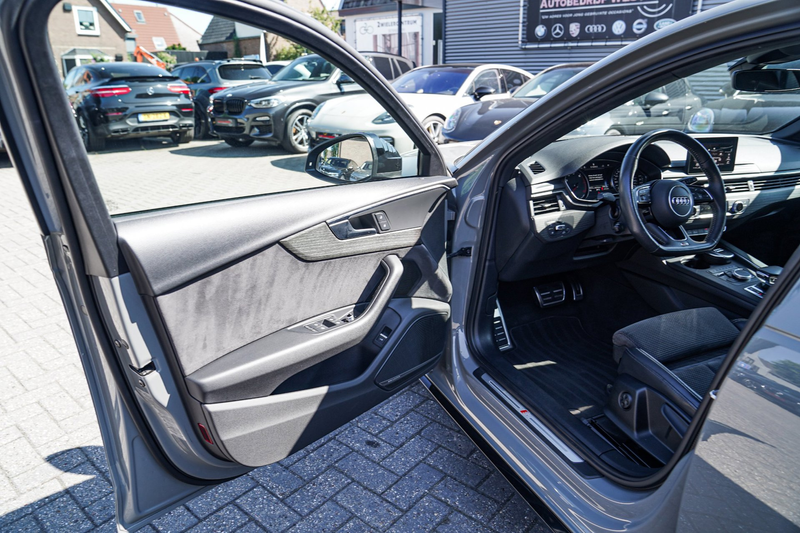 Audi A4 Avant 40 TFSI Sport S line black edition | Stoelve — photo 26
