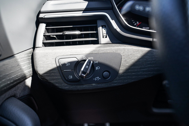 Audi A4 Avant 40 TFSI Sport S line black edition | Stoelve — photo 29