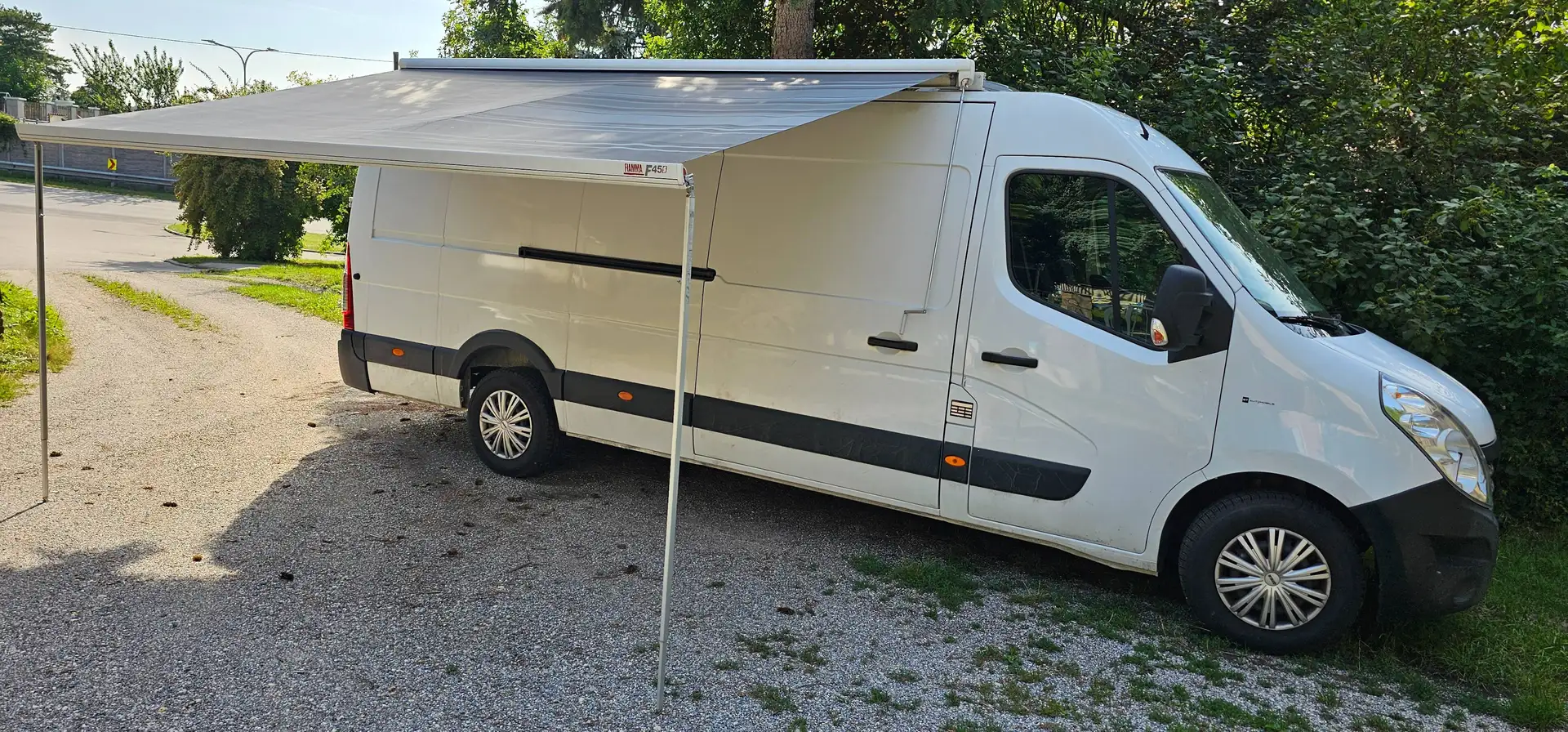 Renault Master Master L3H2 3,5t Bus 2,5 dCi 16-Sitzer Weiß - 2