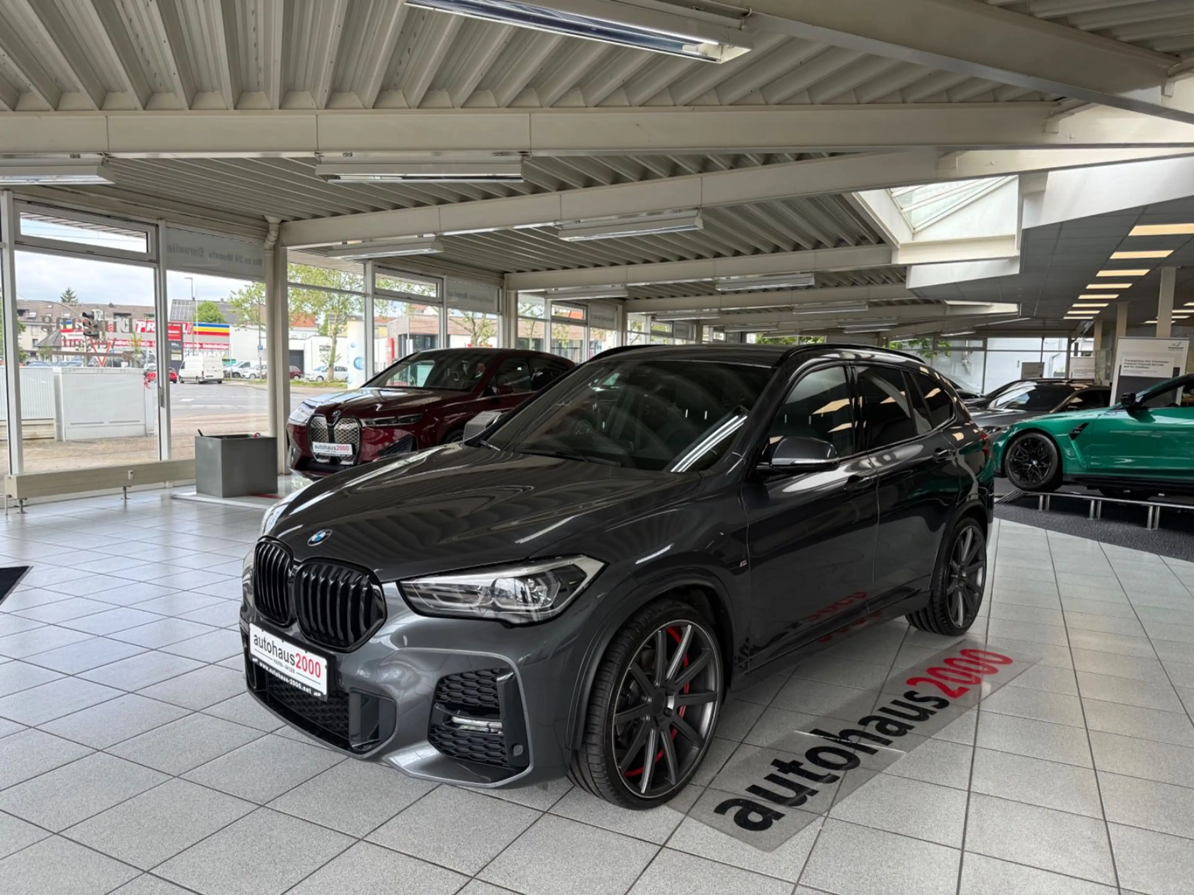 BMW X1 xDrive 20d M Sportpaket AUT./LED/HUD/CAM — photo 4