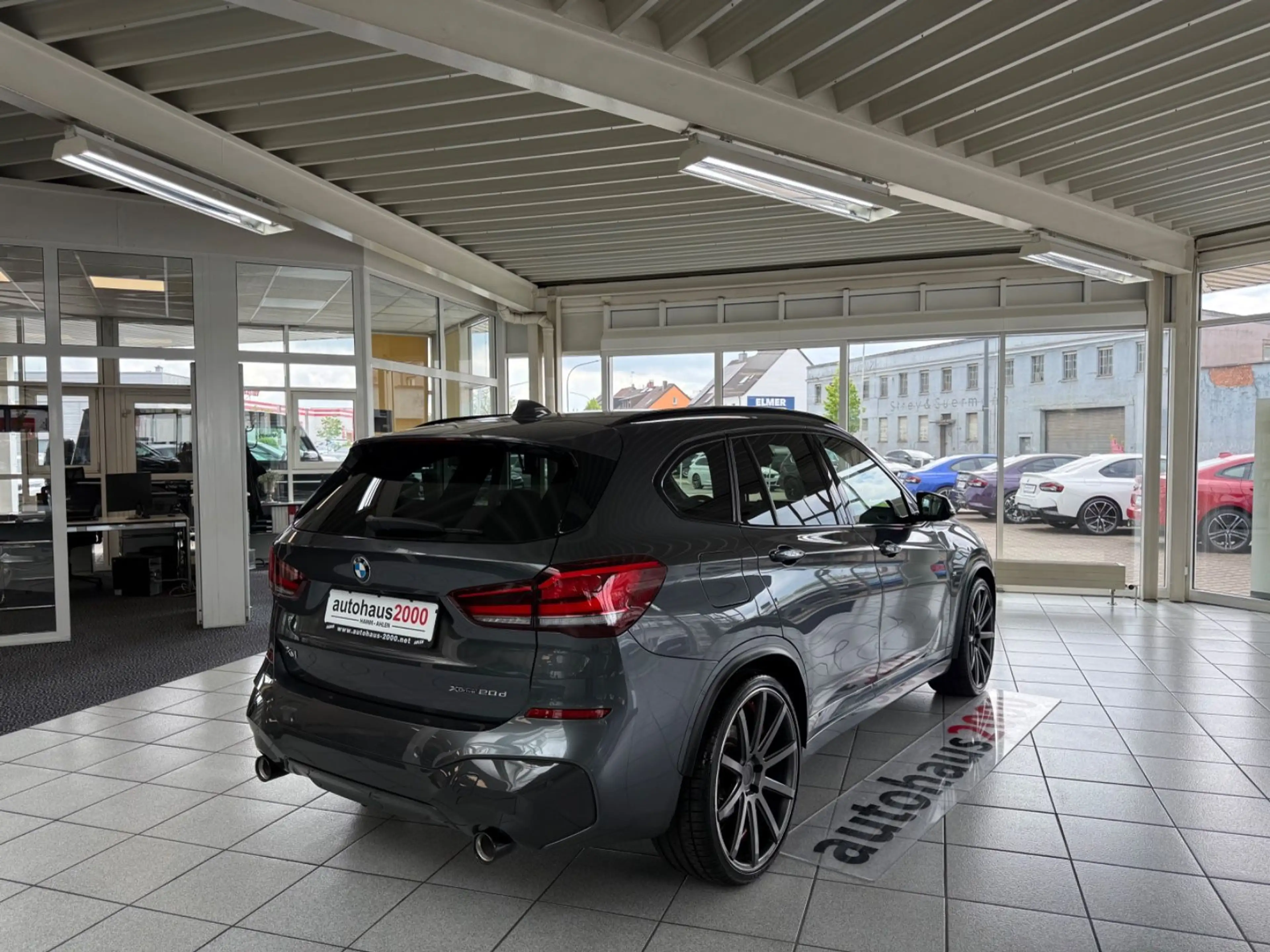 BMW X1 xDrive 20d M Sportpaket AUT./LED/HUD/CAM — photo 3