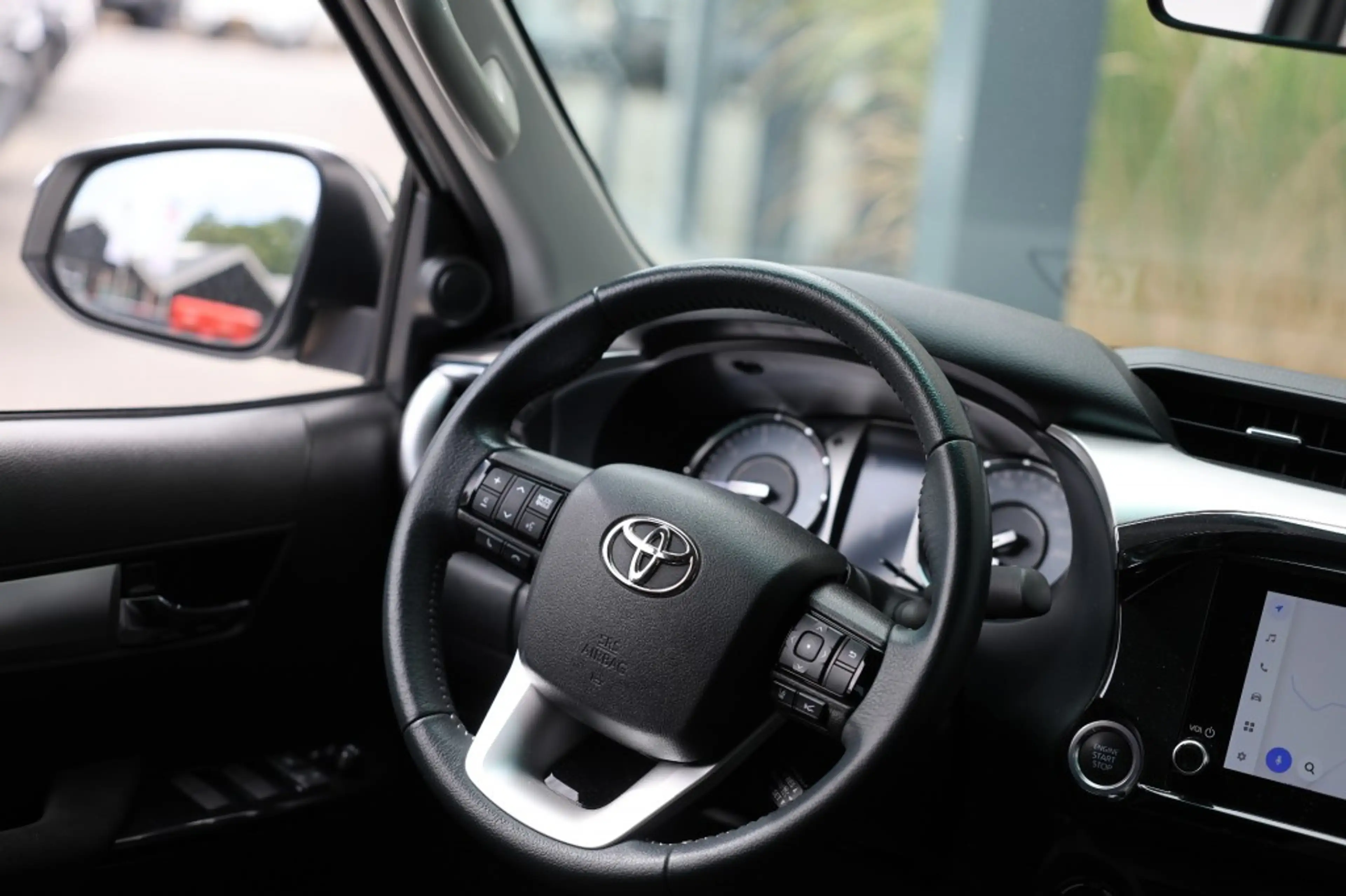 Toyota Hilux 2.4 D-4D DUBBEL CABIN PROFESSIONAL 2 ZITS 4WD VAN — photo 10
