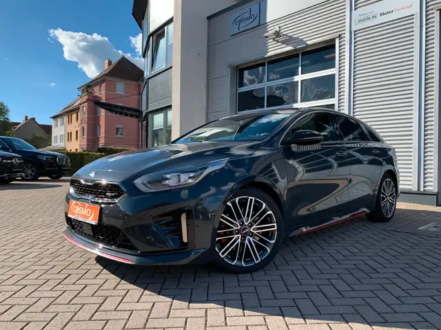 Kia pro cee'd / ProCeed ProCeed 1.6T GDI DCT GT Pano+Memory+Navi