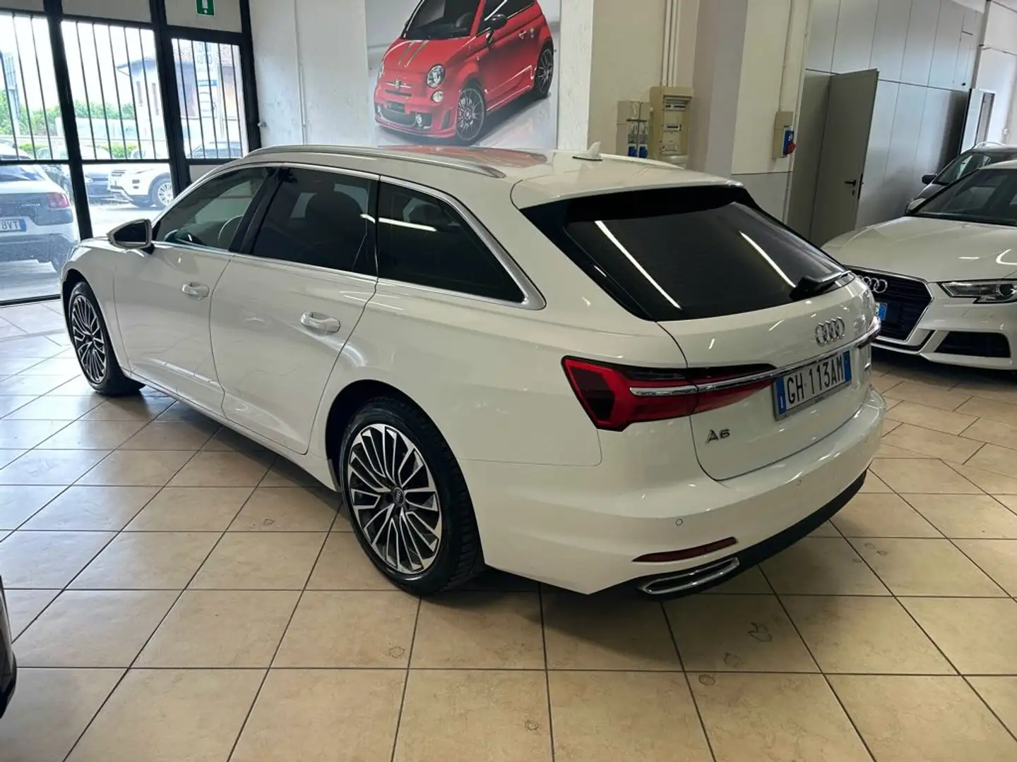 Audi A6 Avant 40 2.0 TDI quattro ultra S tronic Business Blanc - 2