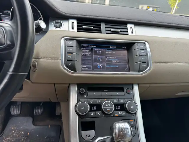 Land Rover Range Rover Evoque view 13