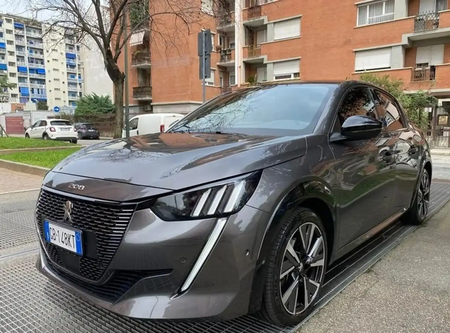 Peugeot 208 208 5p GT 2020 Серый - 1