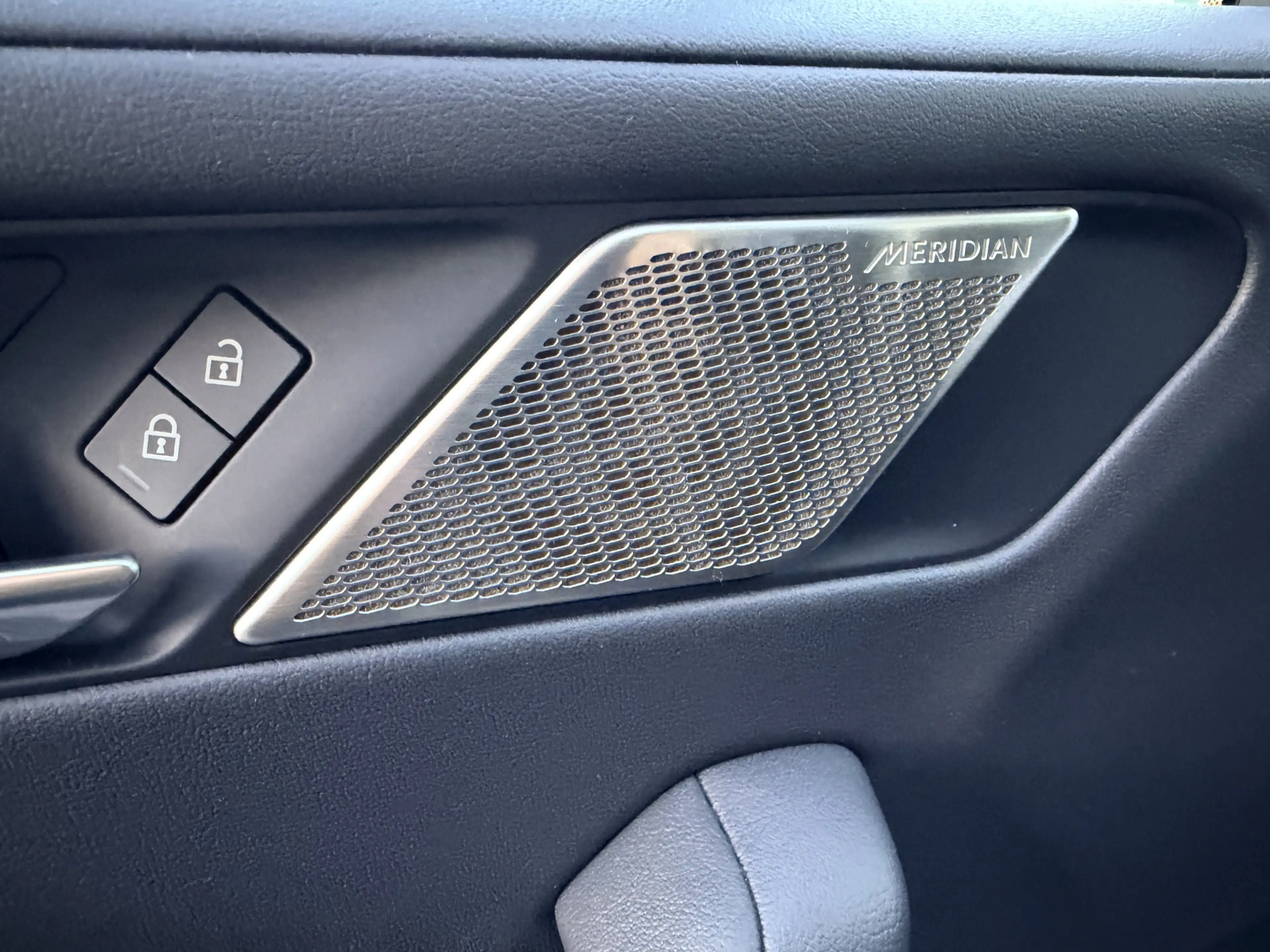 Jaguar I-Pace EV320 S Business Pack 90 kWh — photo 9