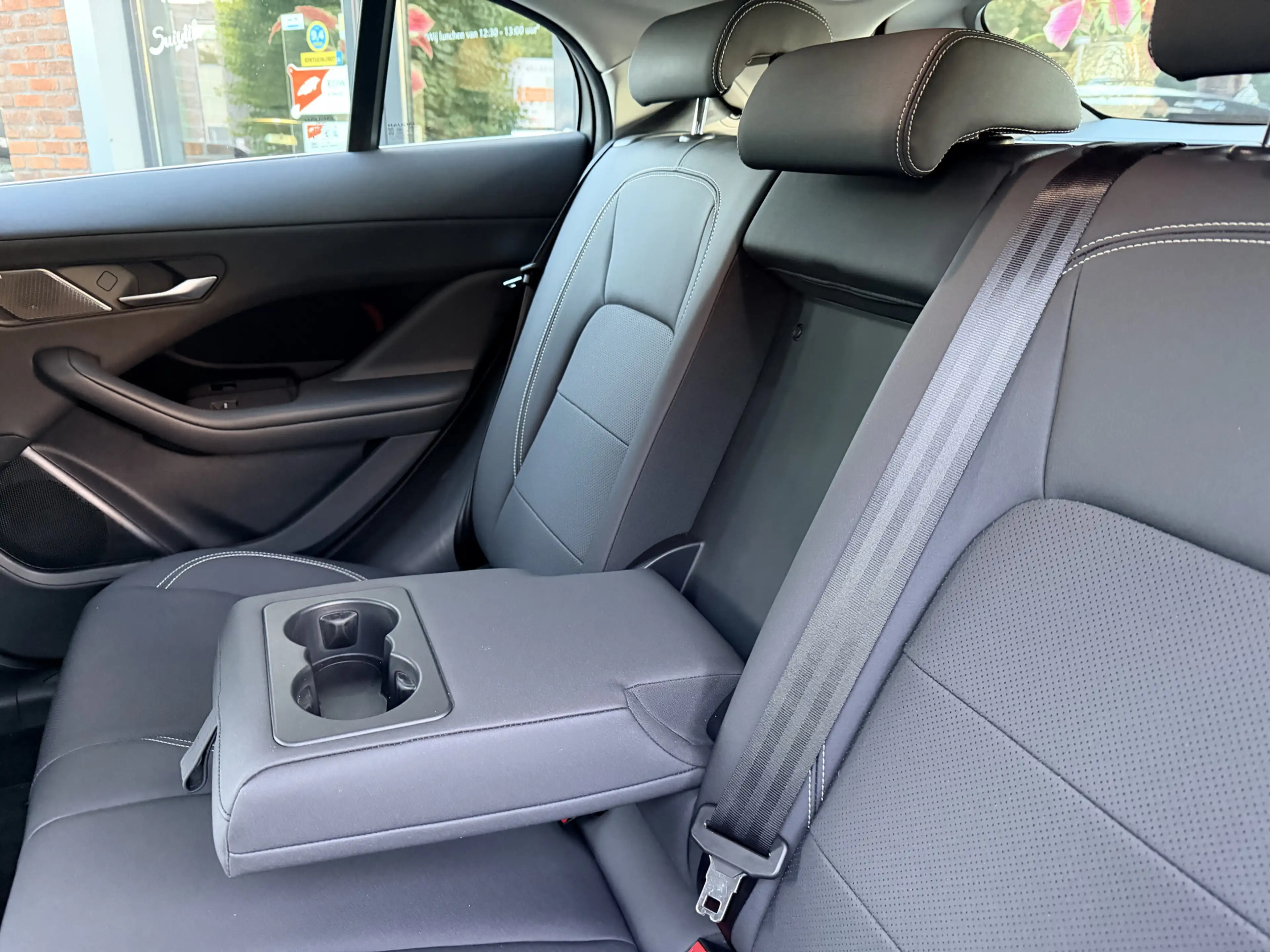 Jaguar I-Pace EV320 S Business Pack 90 kWh — photo 13
