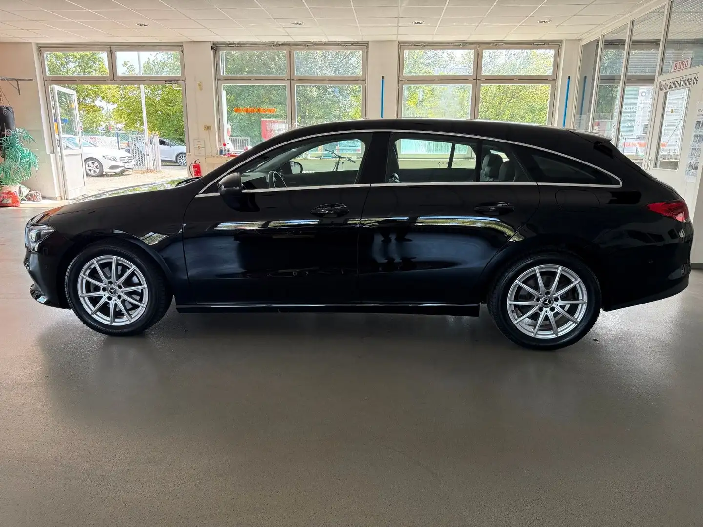 Mercedes-Benz CLA 200 *8G Aut*LED*SHZ*Navi*Leder Noir - 2