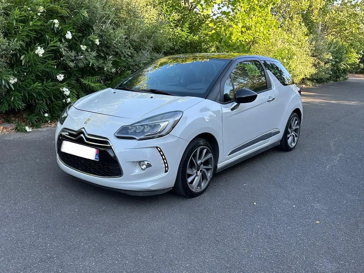 DS Automobiles DS 3 BlueHDi 100 S&S BVM So Chic - 1
