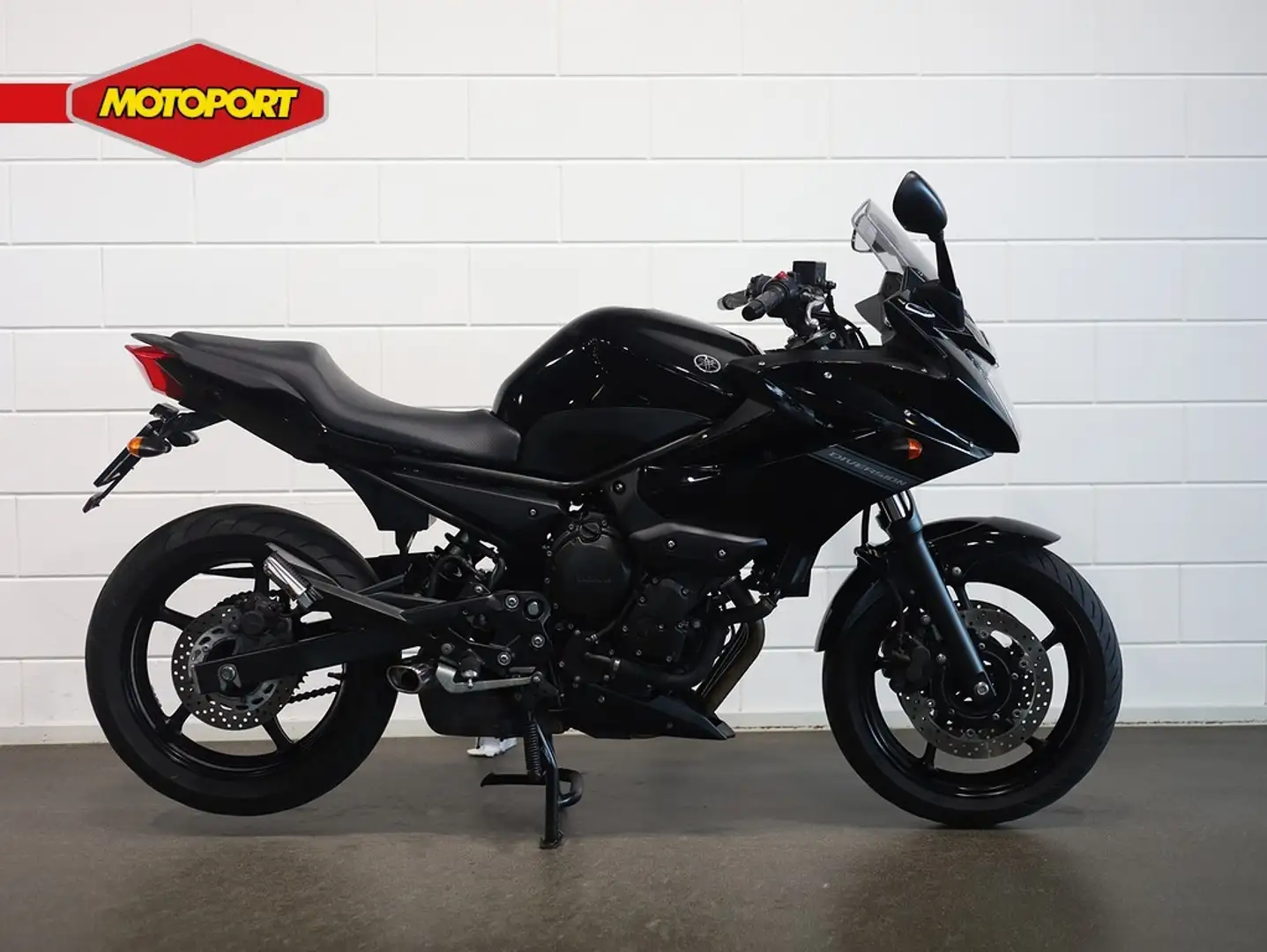 Yamaha XJ 6 Diversion Zwart - 1