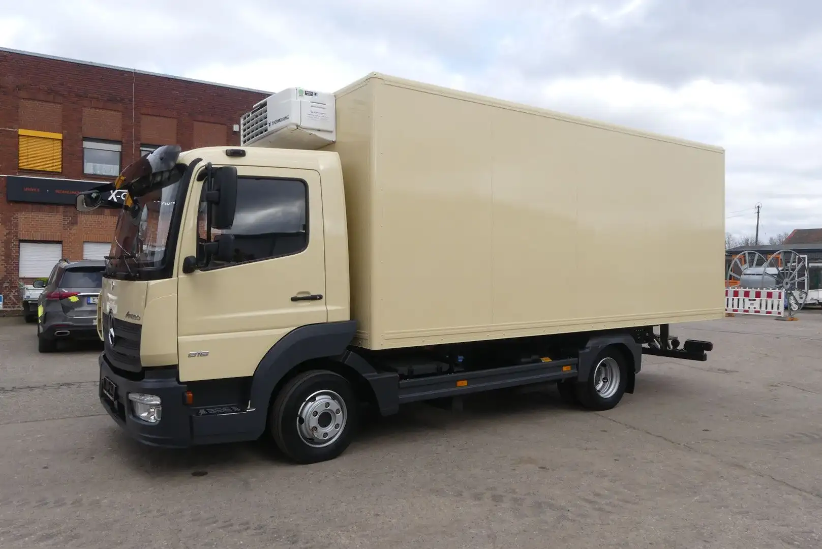 Mercedes-Benz Atego 816/818 Frisch -5° Thermoking V-500*Tempo* Jaune - 1