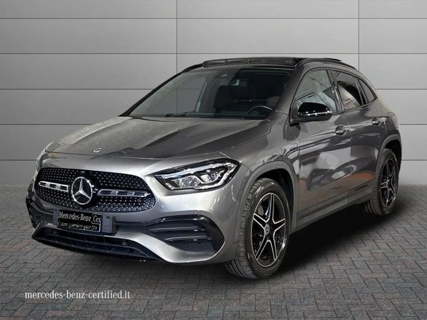 Mercedes-Benz GLA 250 e EQ-Power Automatic Premium Grigio - 1