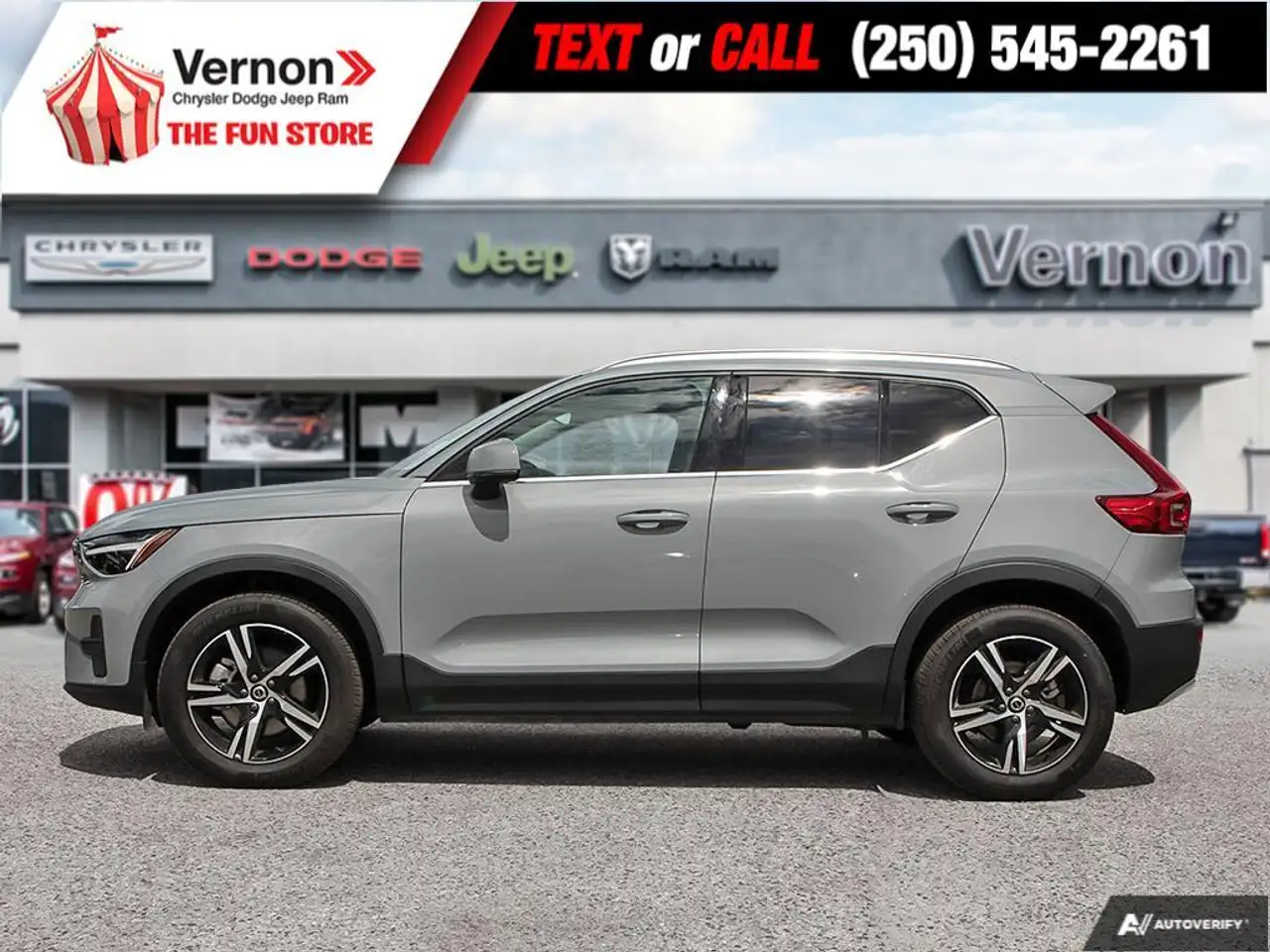 Volvo XC40 снимка Volvo XC40