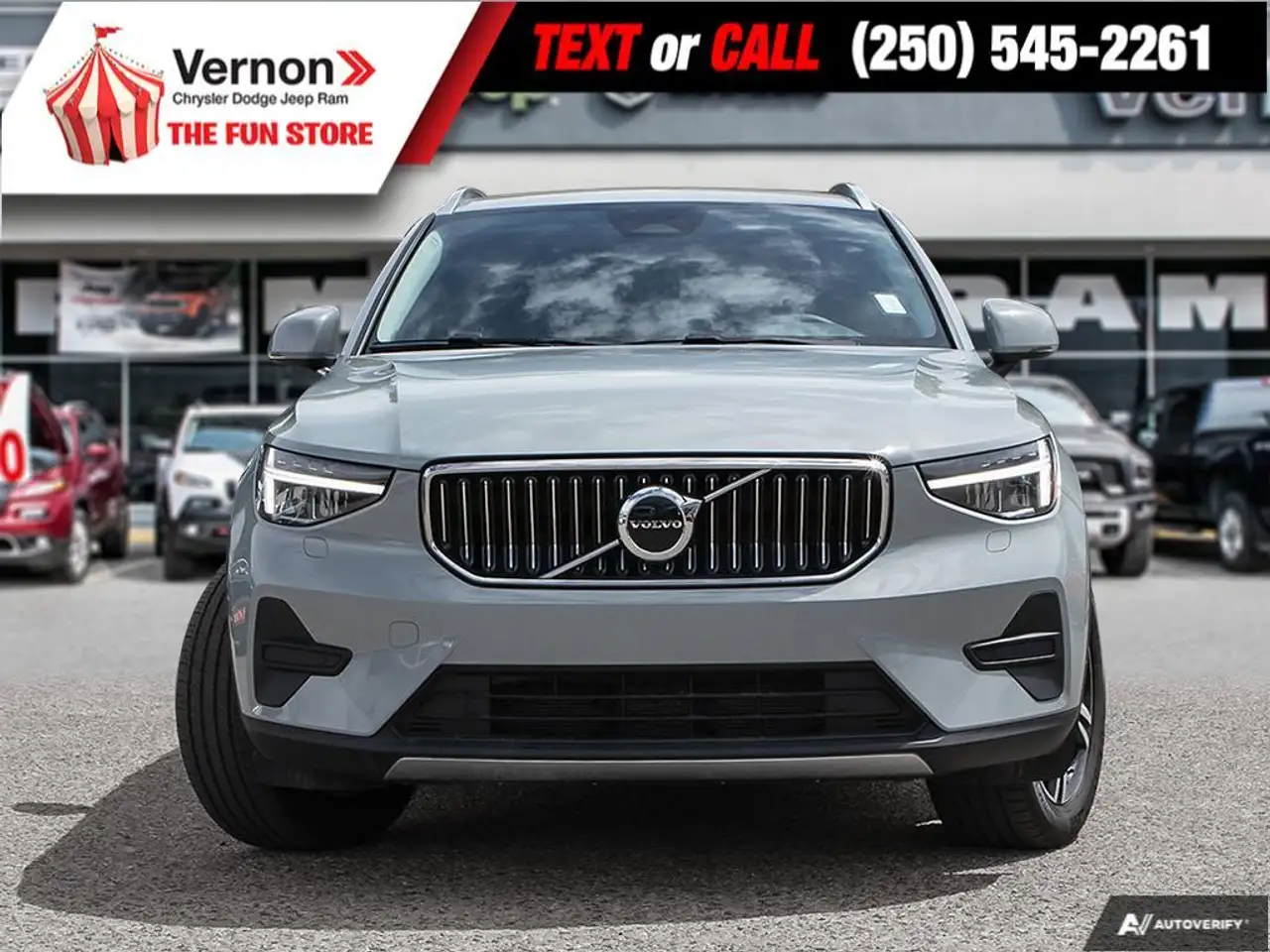 Volvo XC40 снимка Volvo XC40