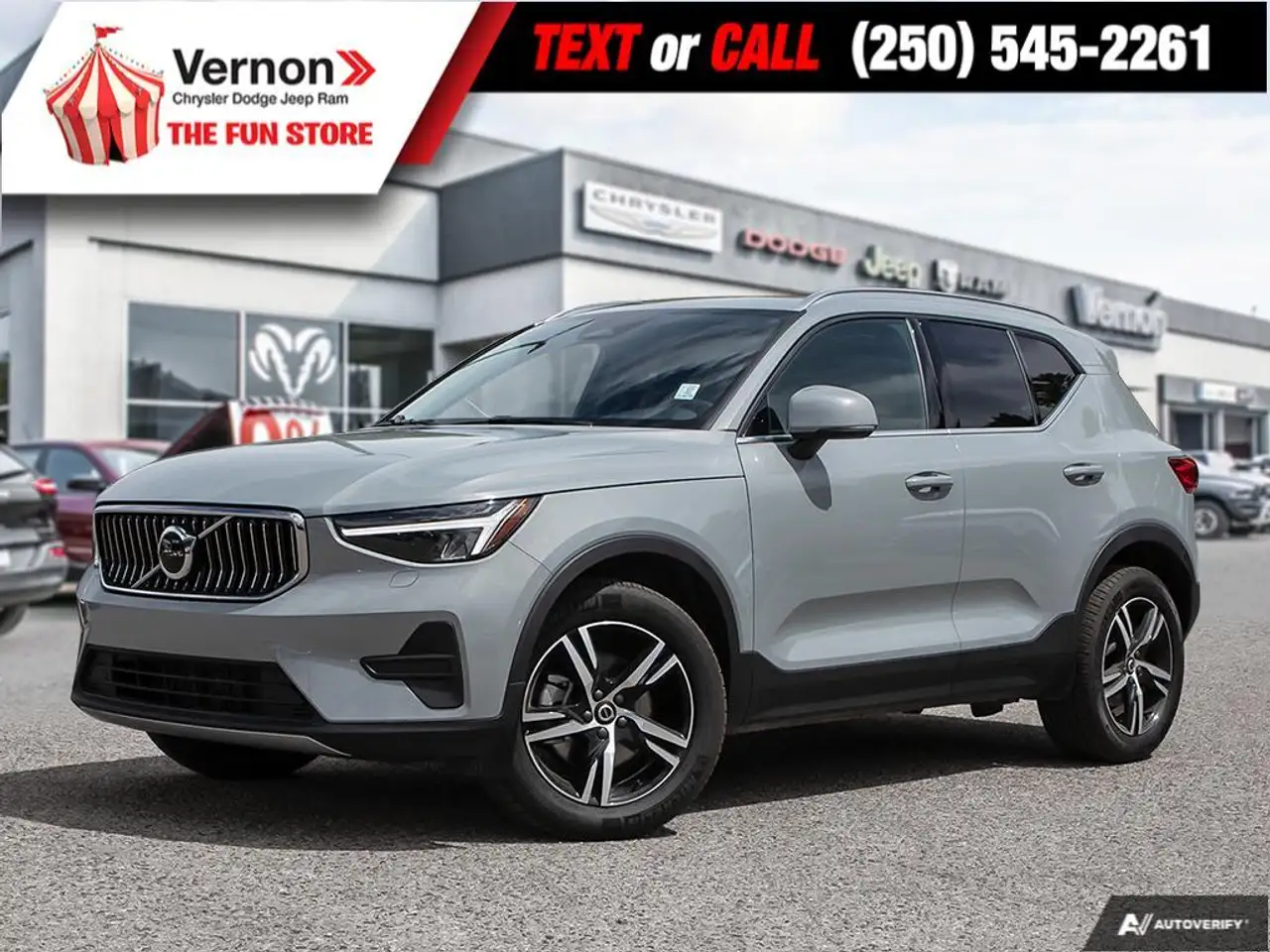 Volvo XC40 снимка Volvo XC40