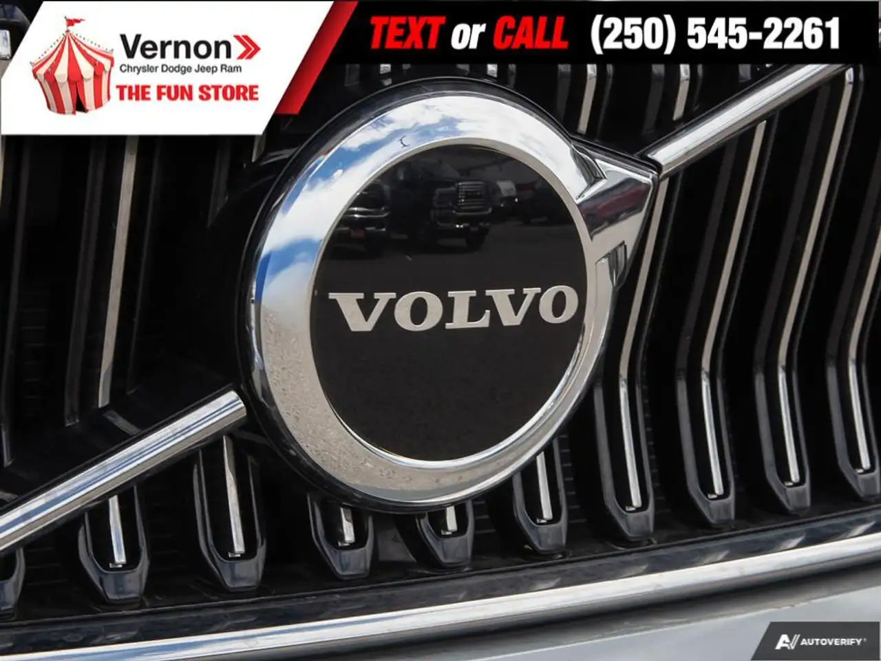 Volvo XC40 снимка Volvo XC40