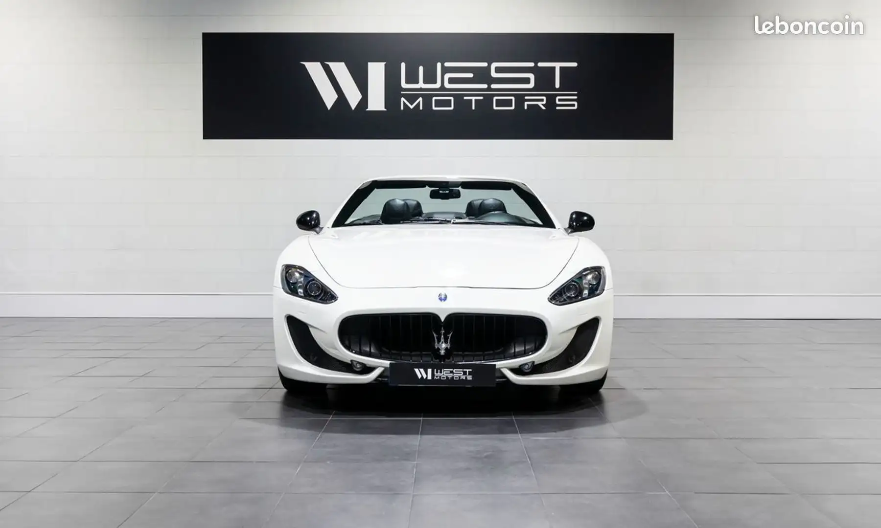 Maserati GranCabrio Sport 4.7 V8 460 BVA – Immat France JA 20 Sieges R Blanc - 2
