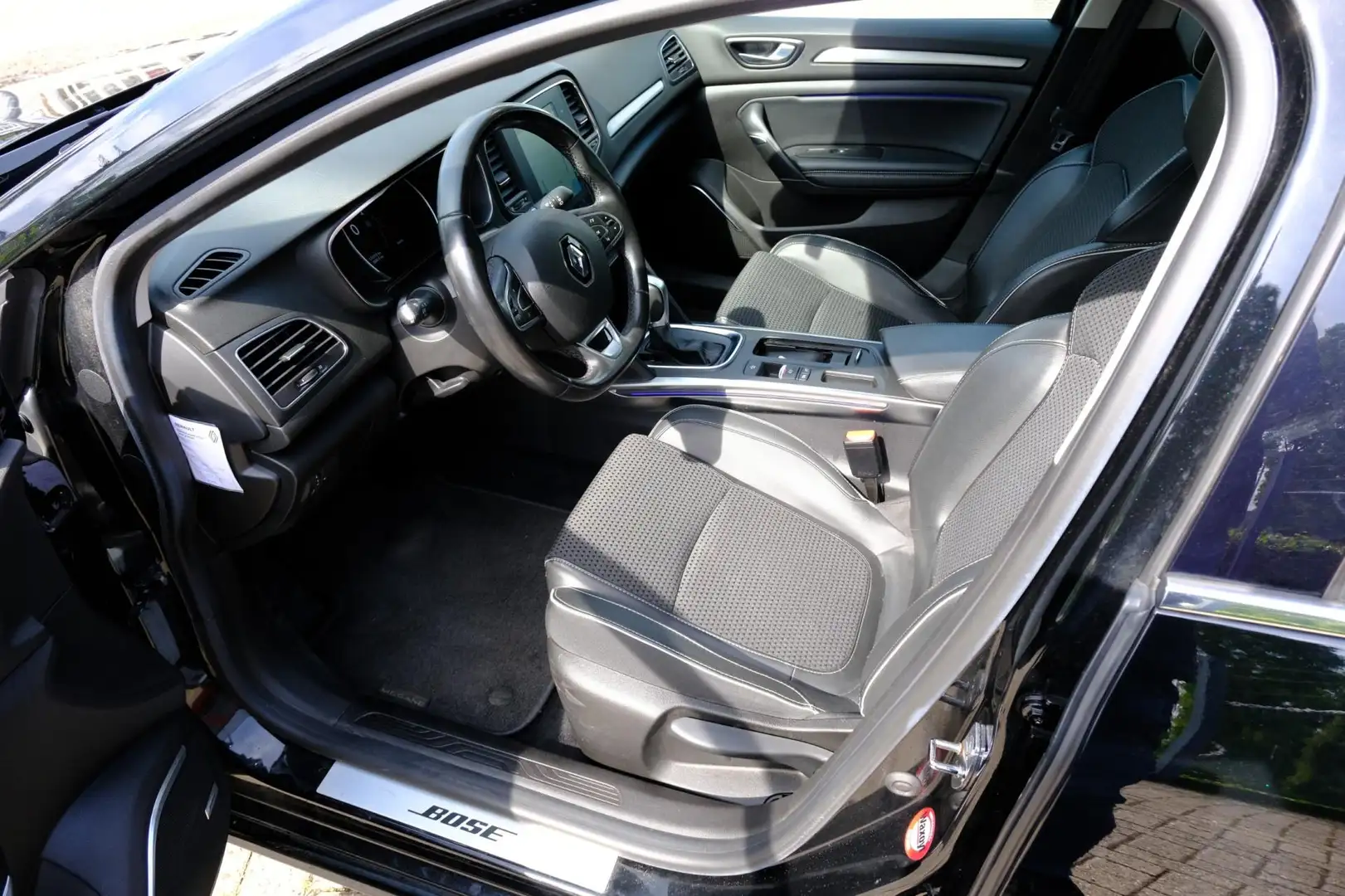 Renault Megane Estate 1.5 Blue dCi Bose Aut. Navi|Clima|LMV|Half Negru - 2