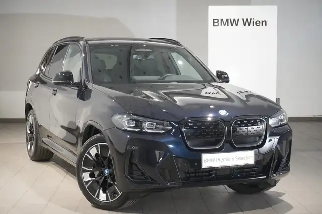 BMW iX3 M