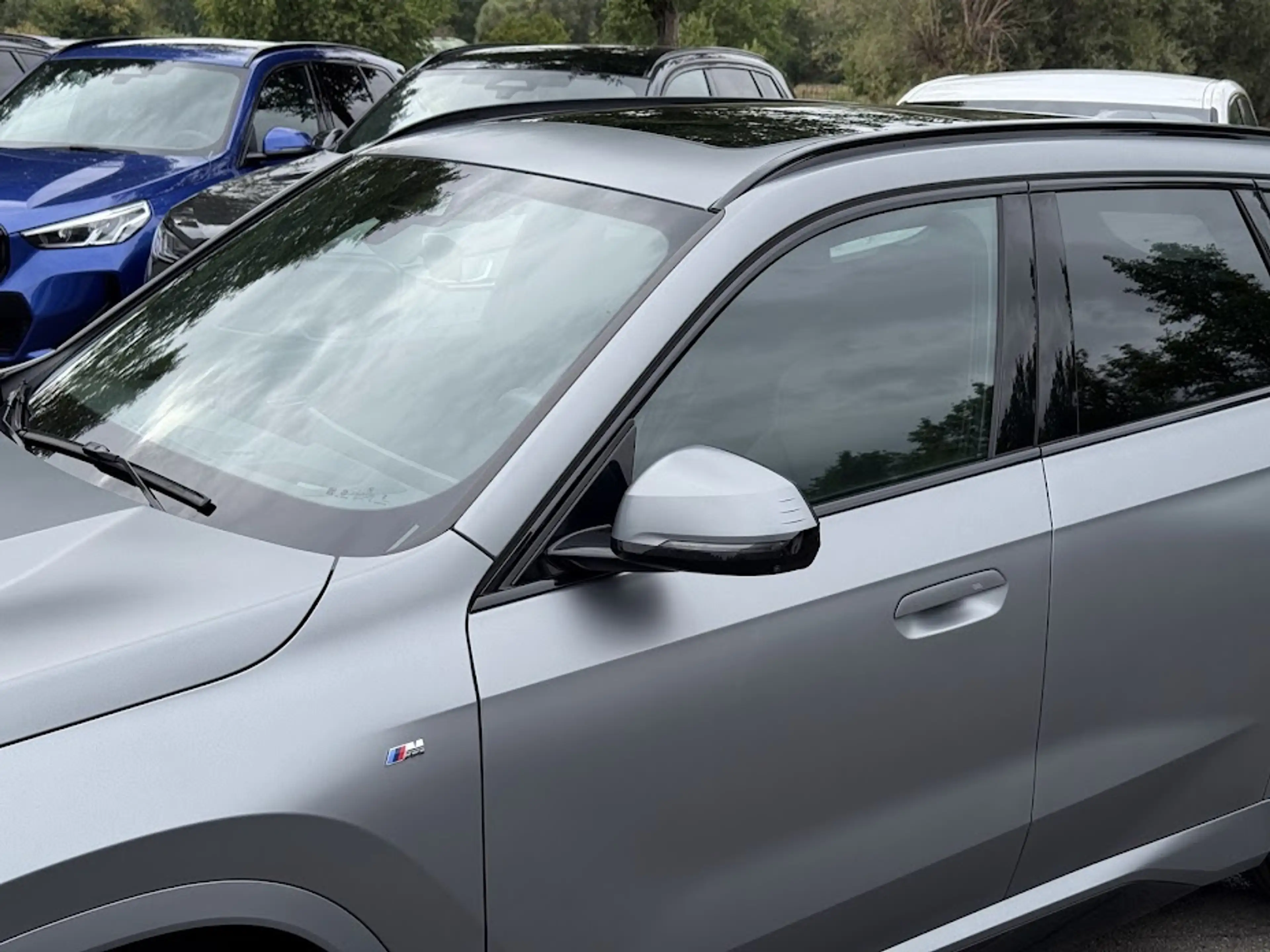 BMW iX1 xDrive30 M Sport / PANO / 360 / TRKHK / LEDER / HUD / ELEK SEAT / KEYL / MASSAGE / DRIV PROF / FULL!! — photo 4