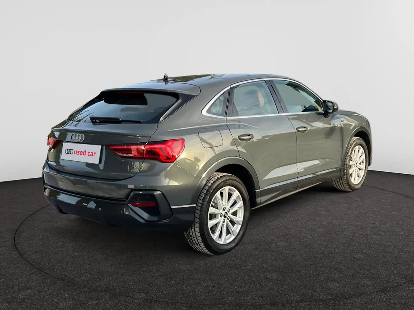 Audi Q3 Sportback Audi Q3 Sportback Attraction 35 TFSI 110(150) kW(ch) 6 vitesses Gris - 2