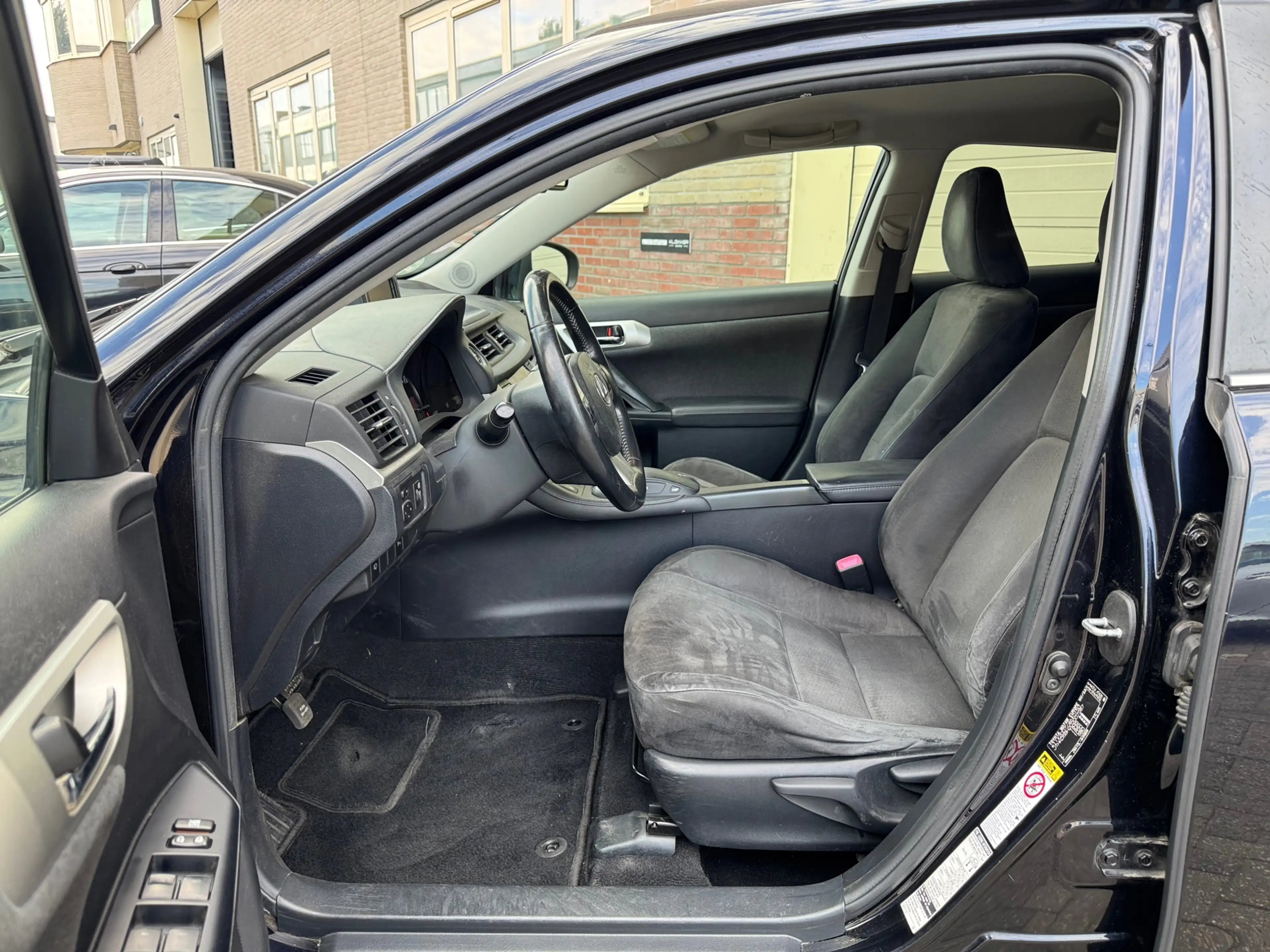 Lexus CT 200h Business Line Pro Navi|Camera|Cruise|PDC — photo 4