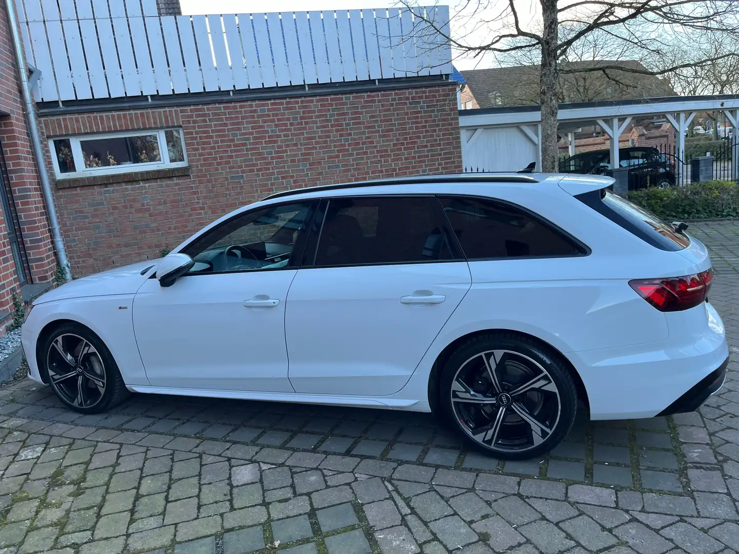 Audi A4 Avant 40 TDI 3x S-Line *19“-Sport*Head-Up*ACC*Cam* Weiß - 1