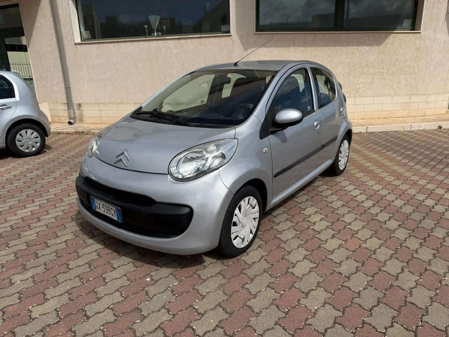 Citroen C1 1.4 HDi 55CV 5 porte airdream AMIC1 Gris - 1