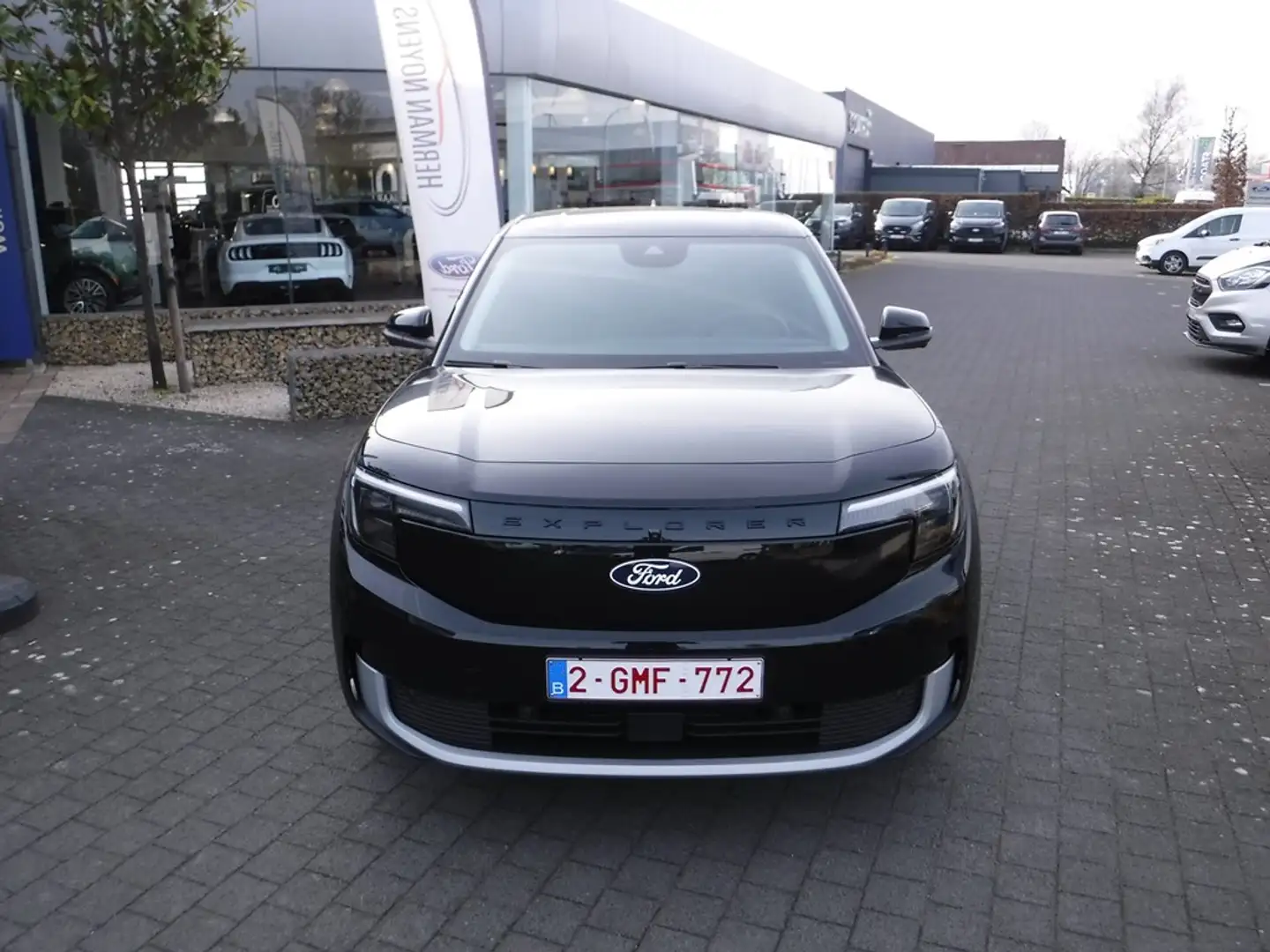 Ford Explorer Zwart - 2