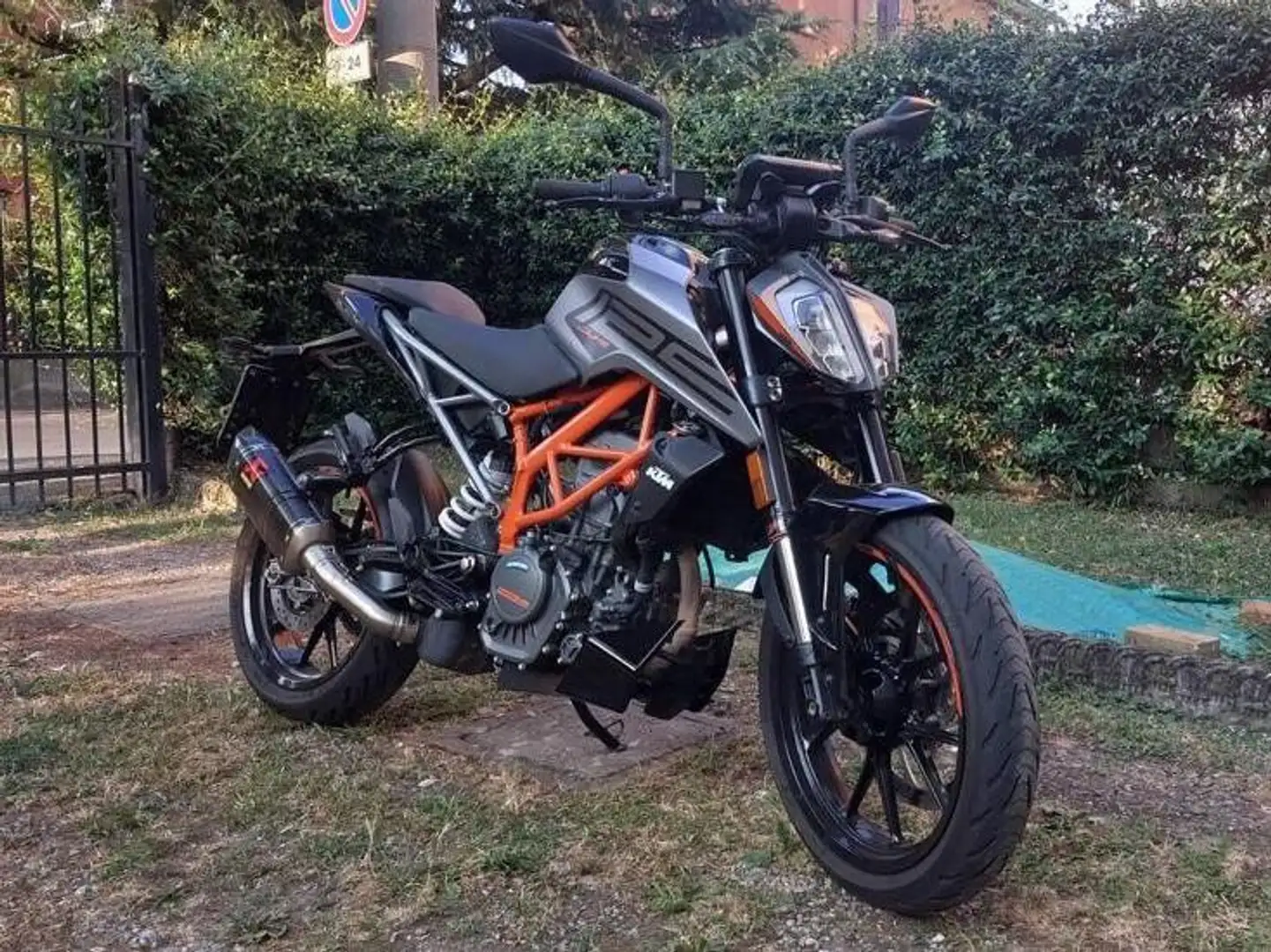KTM 125 Duke Gri - 2