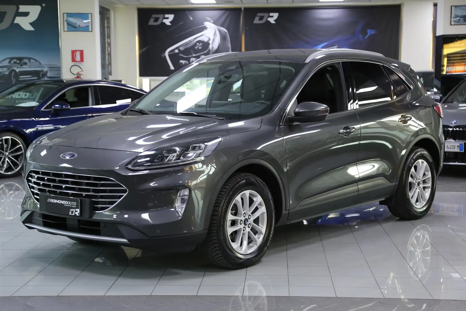 Ford Kuga 2.0 Tdci 120 cv Titanium auto Grigio - 1
