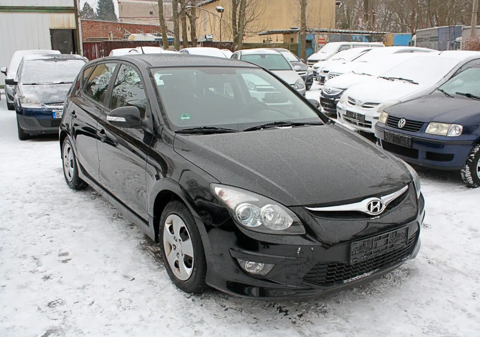 Hyundai i30 FIFA WM Edition/TÜV/AU 02/2027 Schwarz - 1
