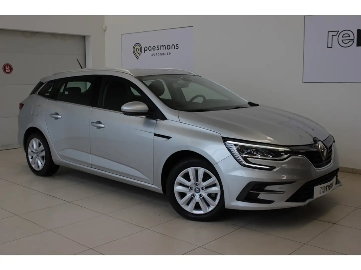 Renault Megane Equilibre E-Tech Plug In Zilver - 1