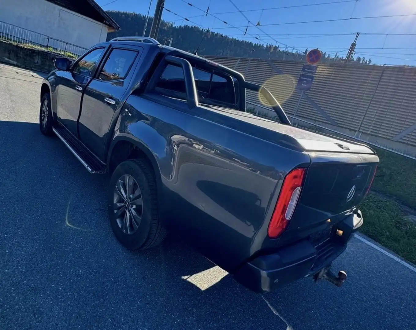 Mercedes-Benz X 250 Pickup Grau - 2