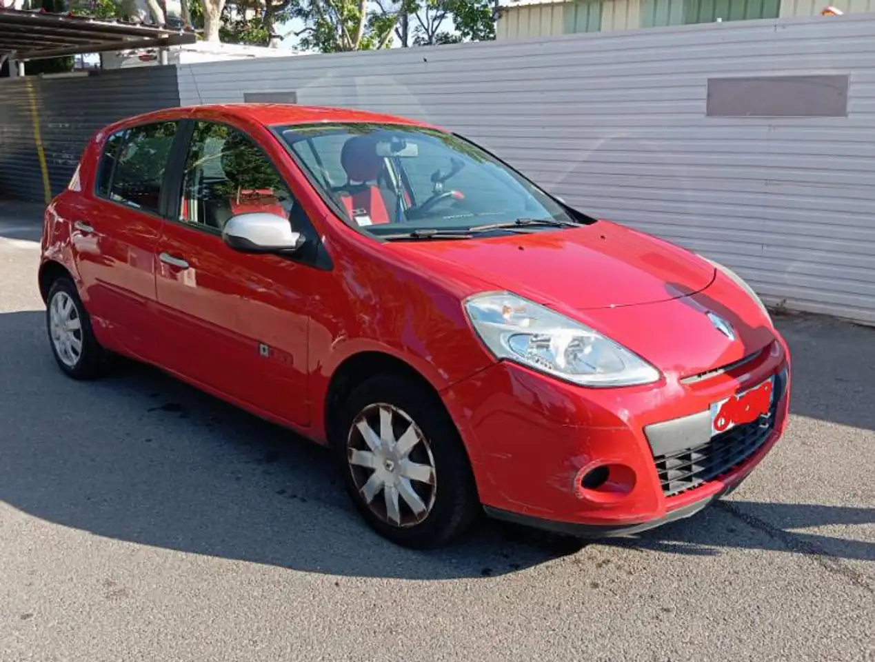 Renault Clio Citadine 3 portes — photo 3