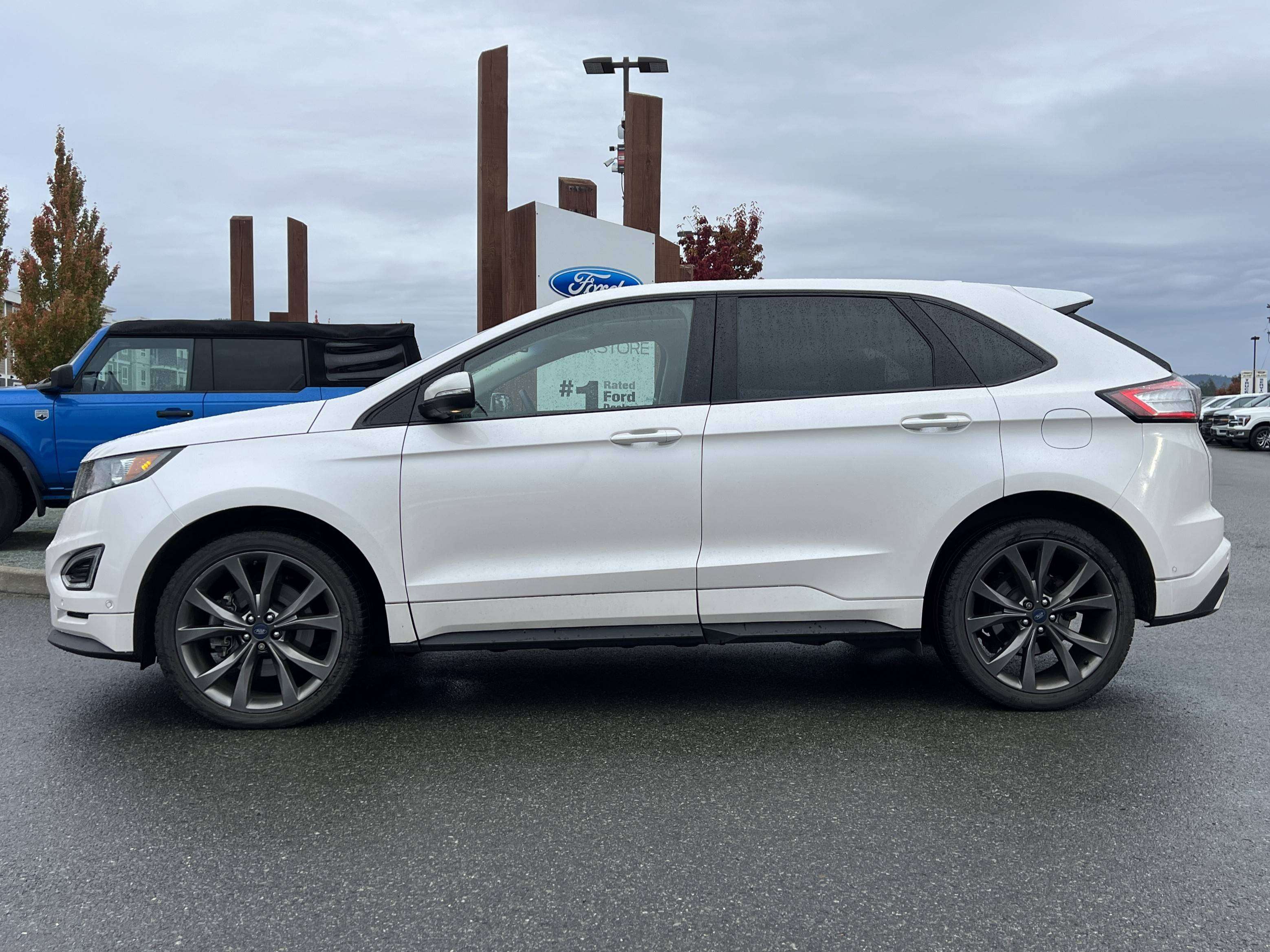 2017 Ford Edge