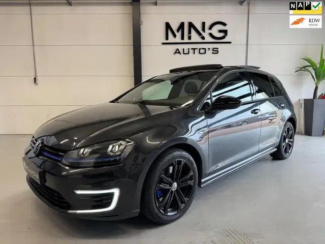 Volkswagen Golf GTE 1.4 TSI GTE|PANO|LEDER|NAP|
