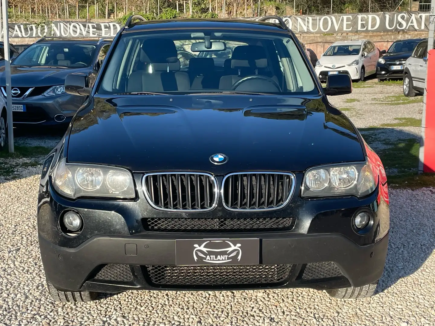 BMW X3 2.0D cat Futura Nero - 2