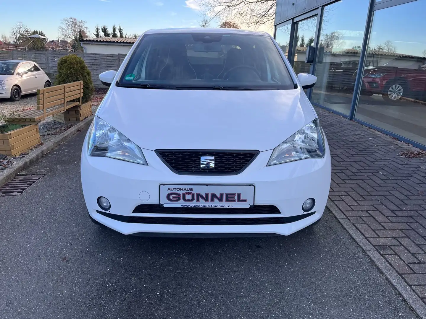 SEAT Mii electric Plus SHZ GJR Weiß - 2