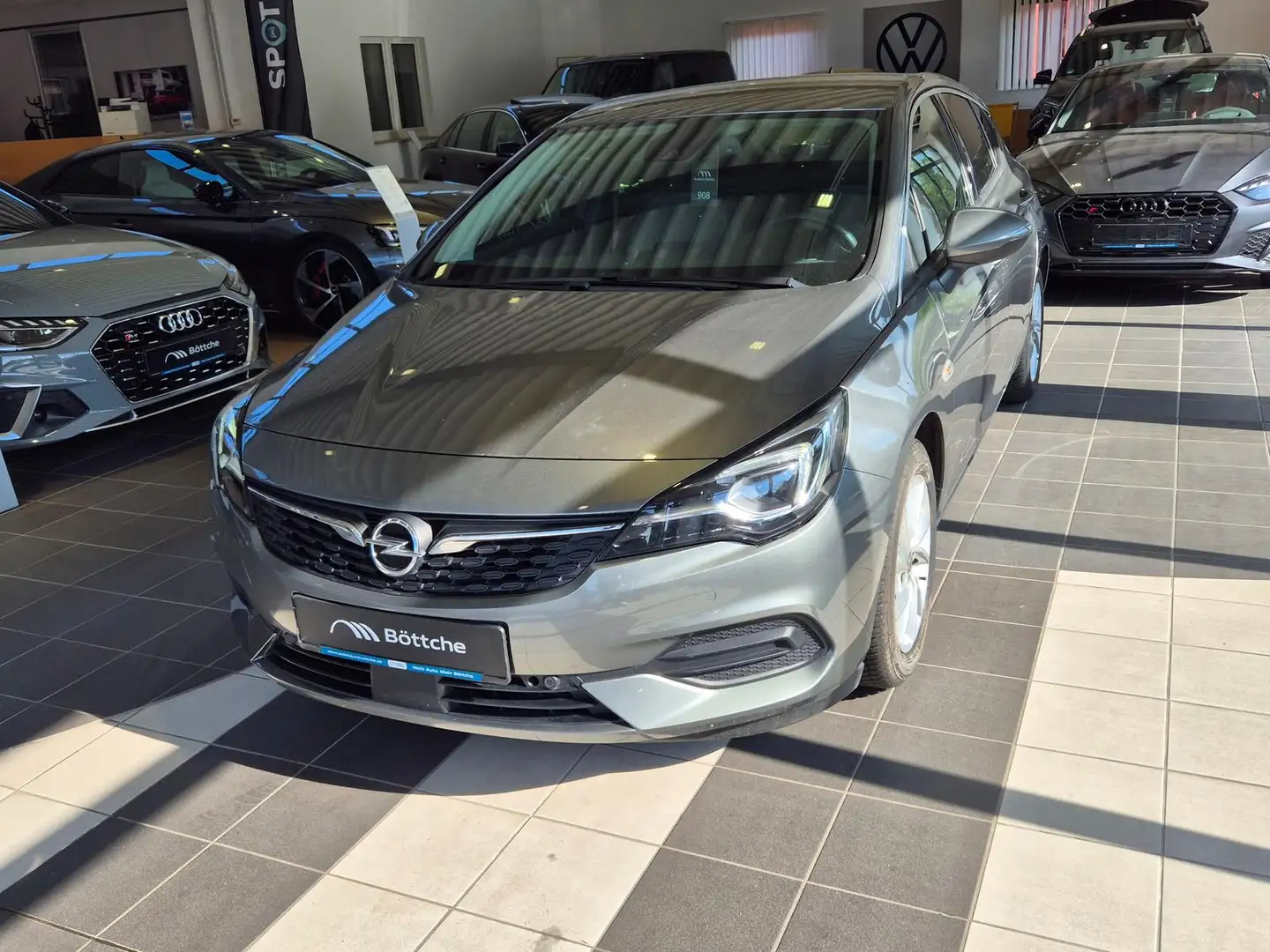 Opel Astra 1.4 Turbo ILUX NAVI RFK SHZ ALU Gris - 2