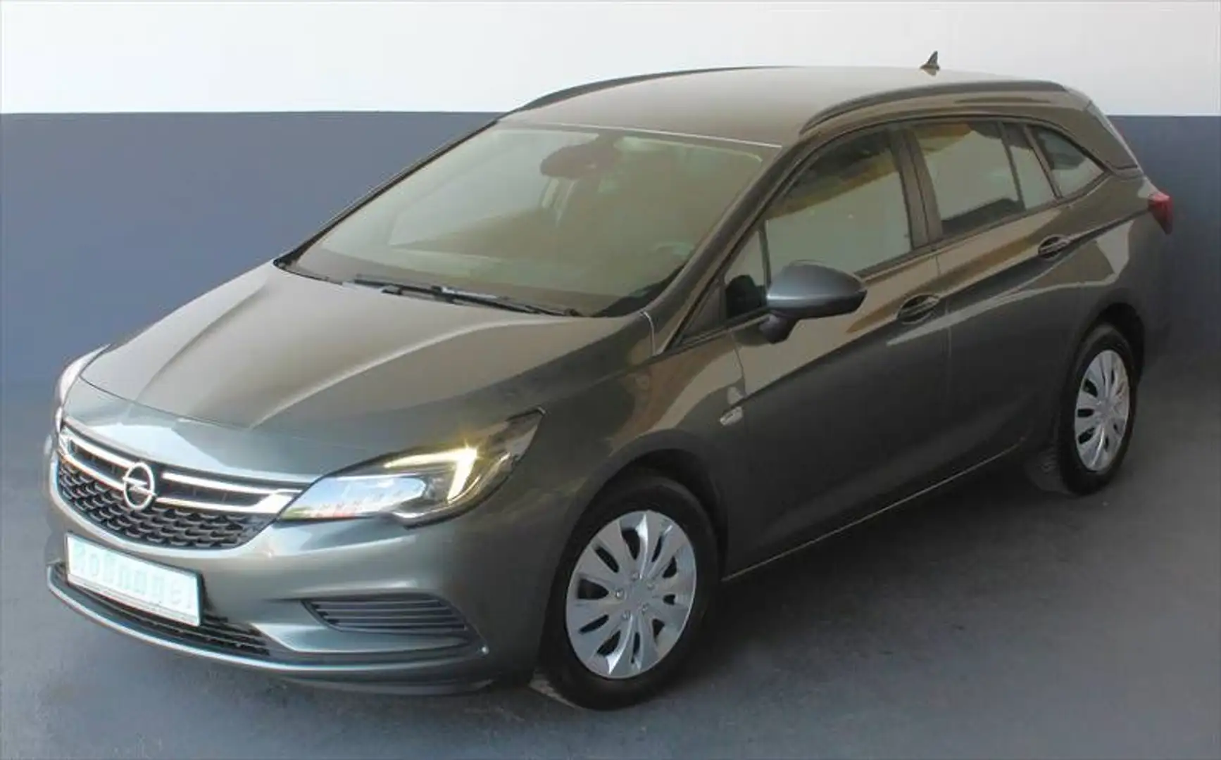 Opel Astra K Sports Tourer Business Edition Navi Allw Grau - 1