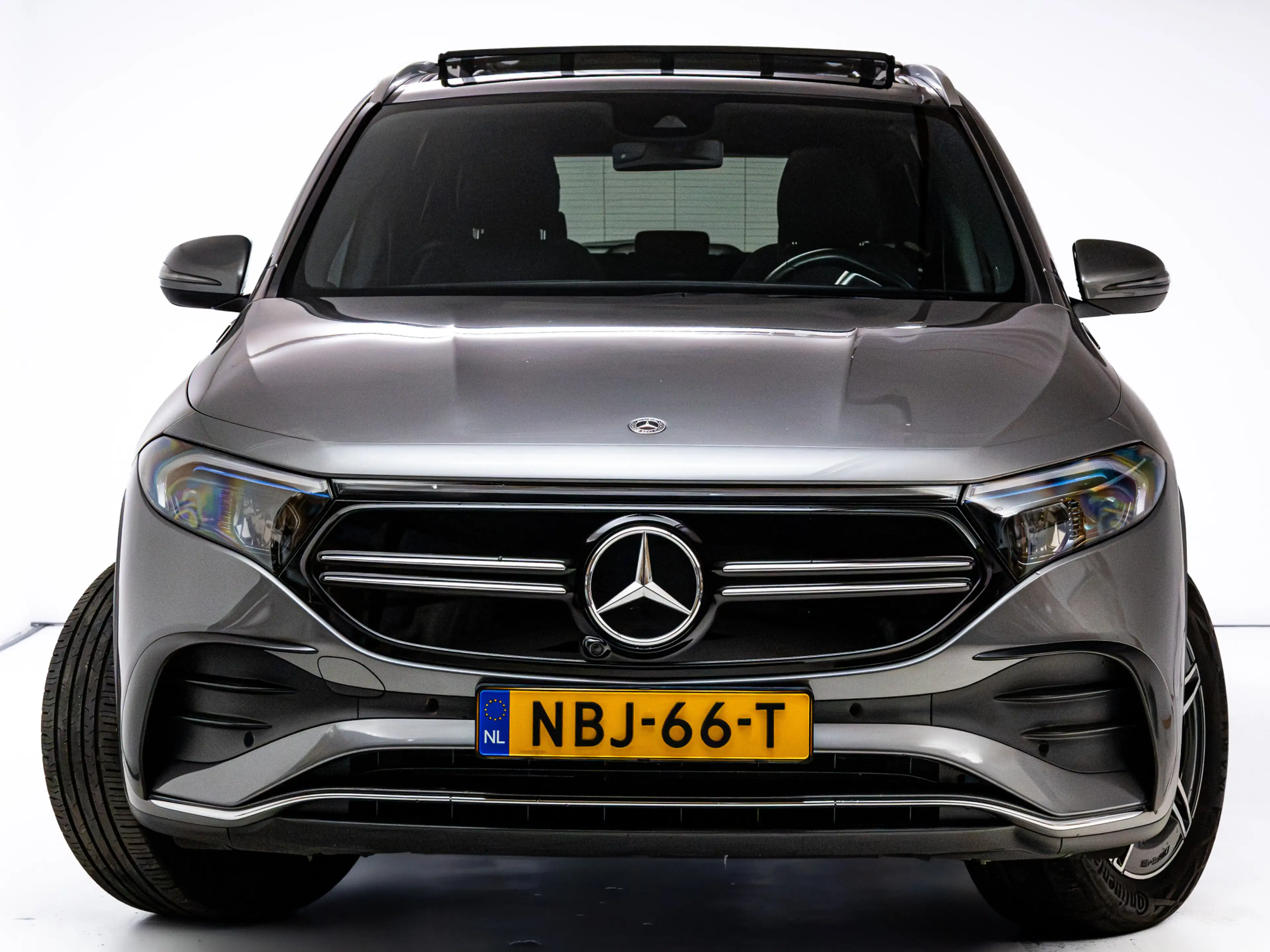 Mercedes-Benz EQA 250 AMG Line 67 kWh | Panoramadak | Camera | Cruise-co — photo 31