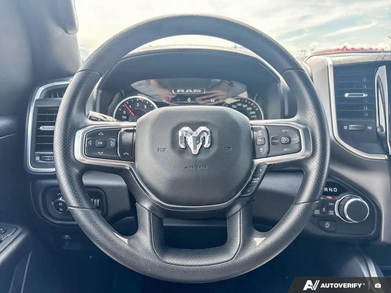 RAM 1500 снимка RAM 1500