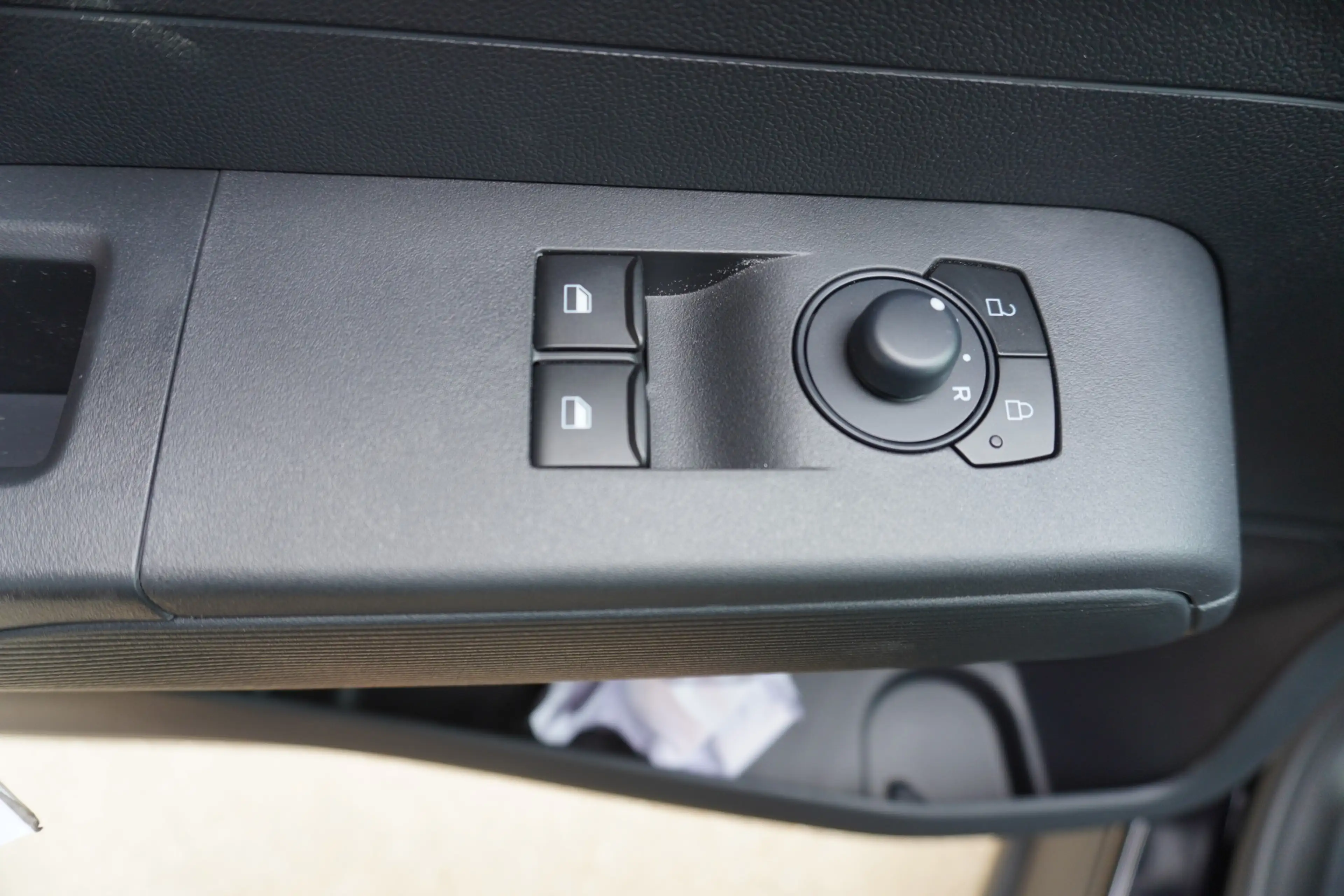 Ford Transit Courier E-Transit Limited 44 kWh 136PK Automaat nr. V008 | — photo 24