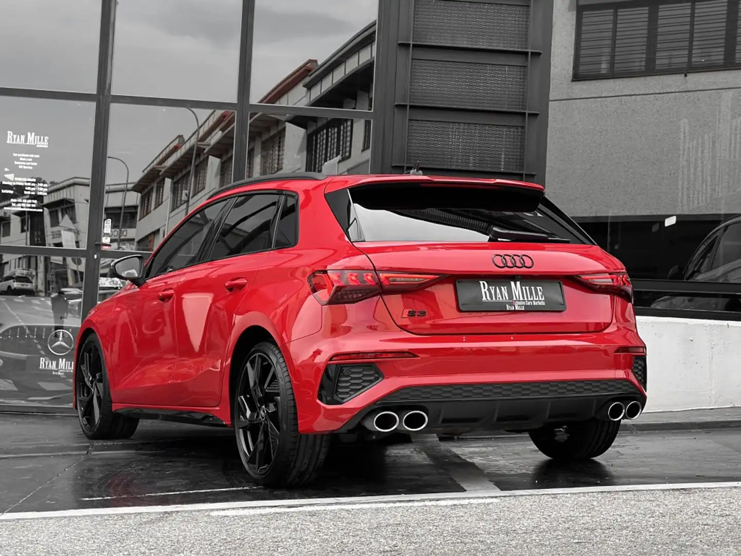 Audi S3 Sportback quattro S tronic Rojo - 2