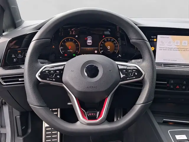Volkswagen Golf view 9