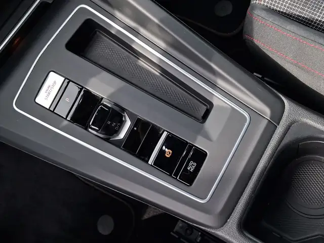 Volkswagen Golf view 11
