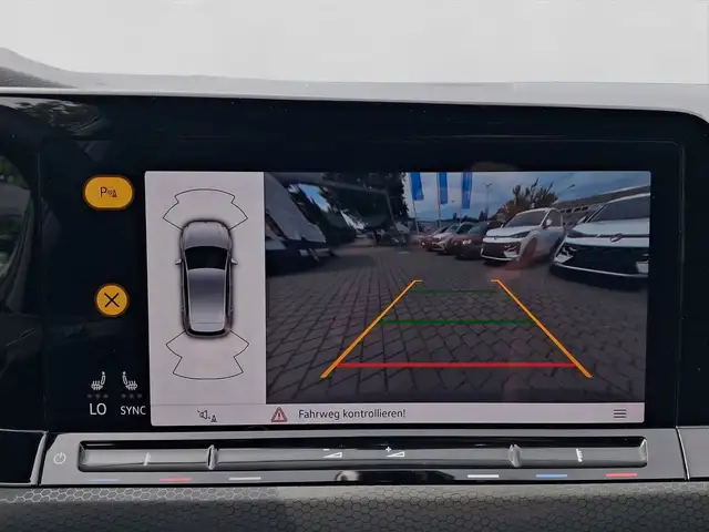 Volkswagen Golf view 13