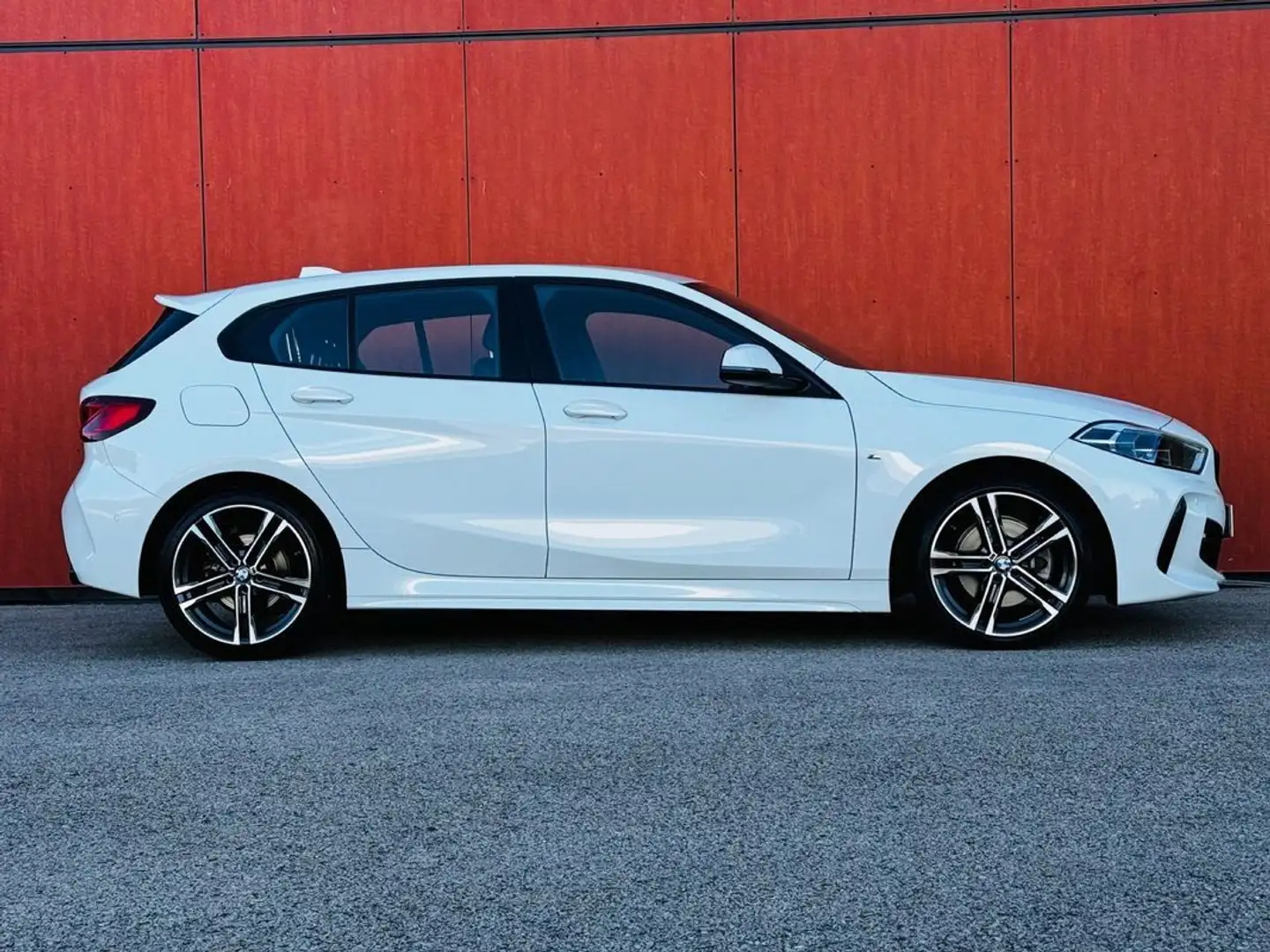 BMW 118 SERIE F40 2.0 118D 150ch M SPORT Blanc - 2